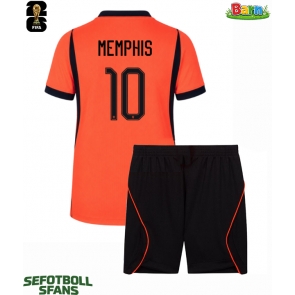 Nederländerna Memphis Depay #10 Hemmaställ Barn VM 2026 Kortärmad (+ Korta byxor)